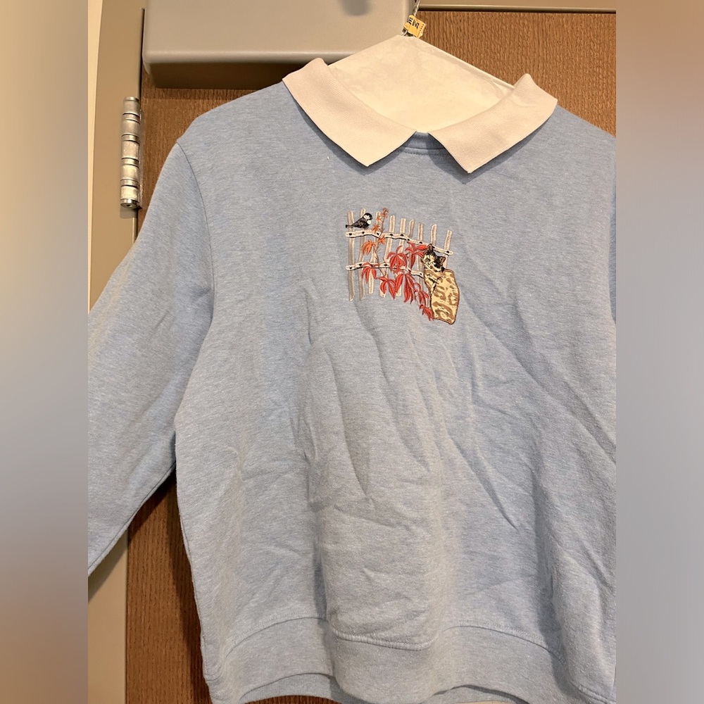 Vintage Blue Crewneck with Cat and Fence Embroidery Size XL